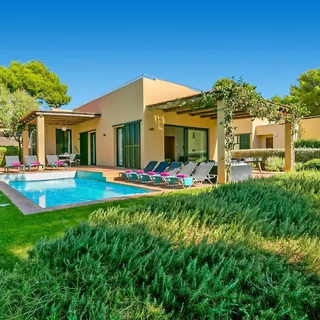 Josefa 4 Bedroom Villa, Cala Galdana Villa