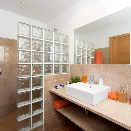 Villa Josefa 4 Bedroom Villa, Cala Galdana *