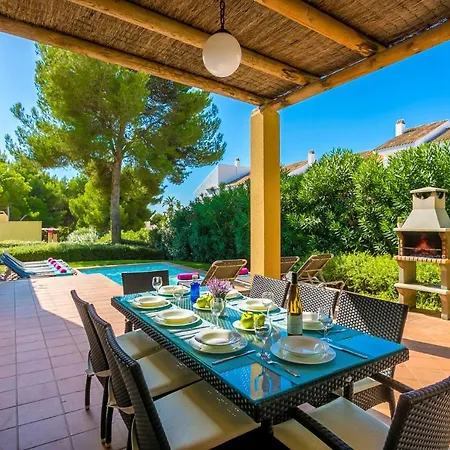 Josefa 4 Bedroom Villa, Cala Galdana * Cala Galdana (Menorca)